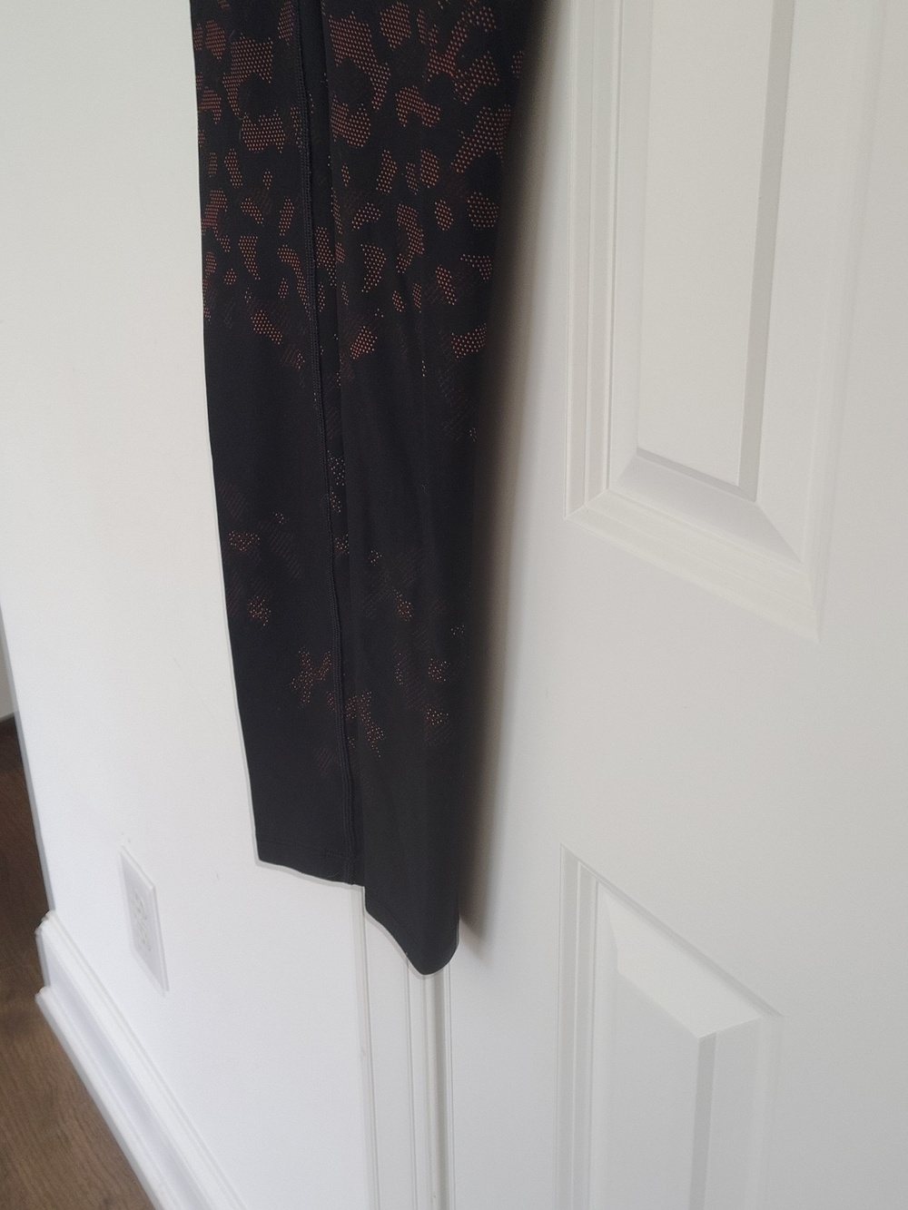 Lululemon Mapped Out High Rise Tight 28" Camo Size 4 - Picture 8 of 16